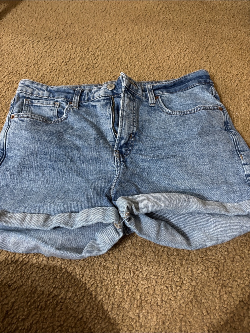 Old Navy Light Wash Rolled Hem Denim Shorts - Women